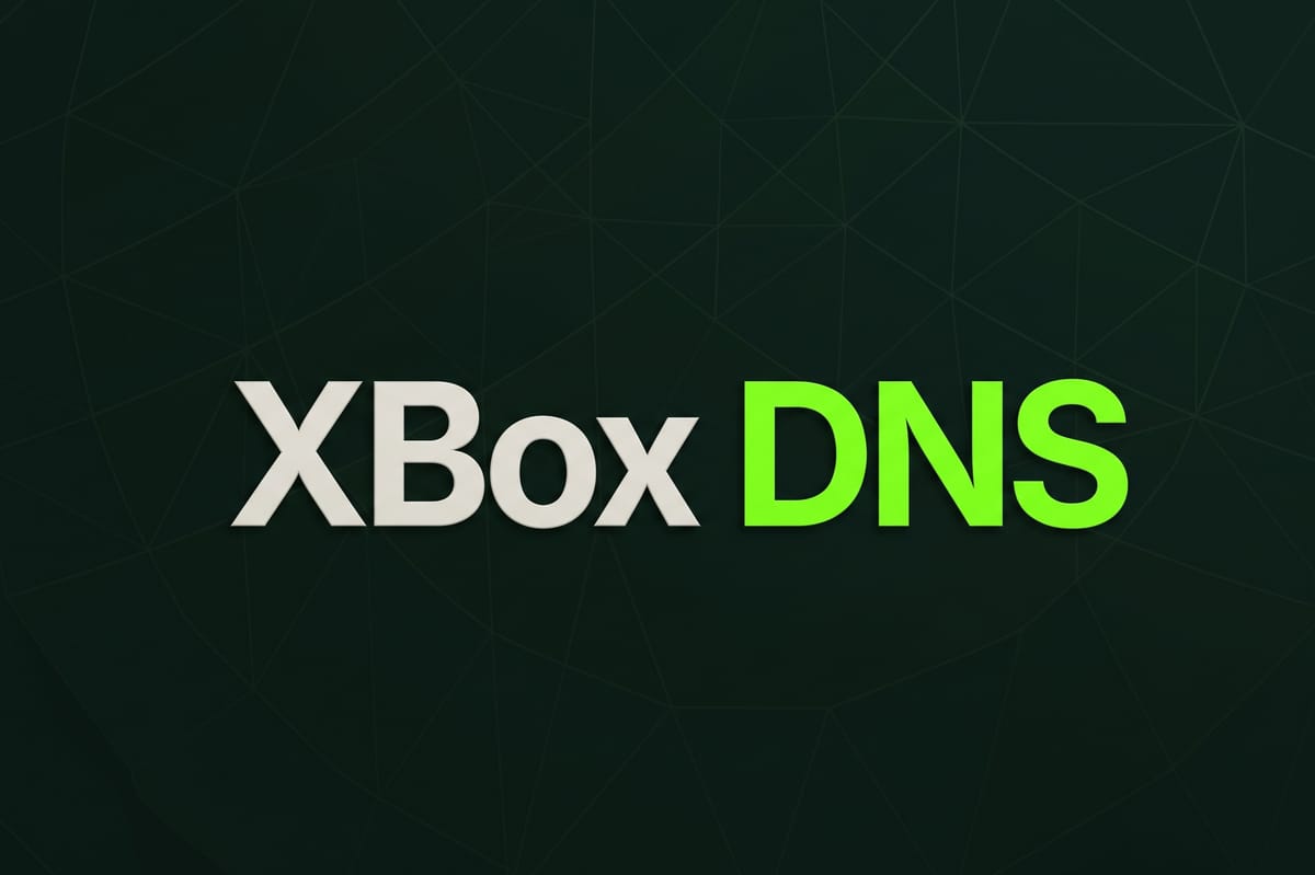 Надпись Xbox DNS на темно-зеленом фоне: Xbox белым, DNS зеленым.